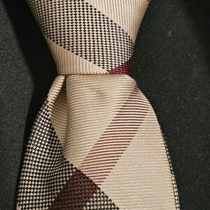 Burberry boy tie